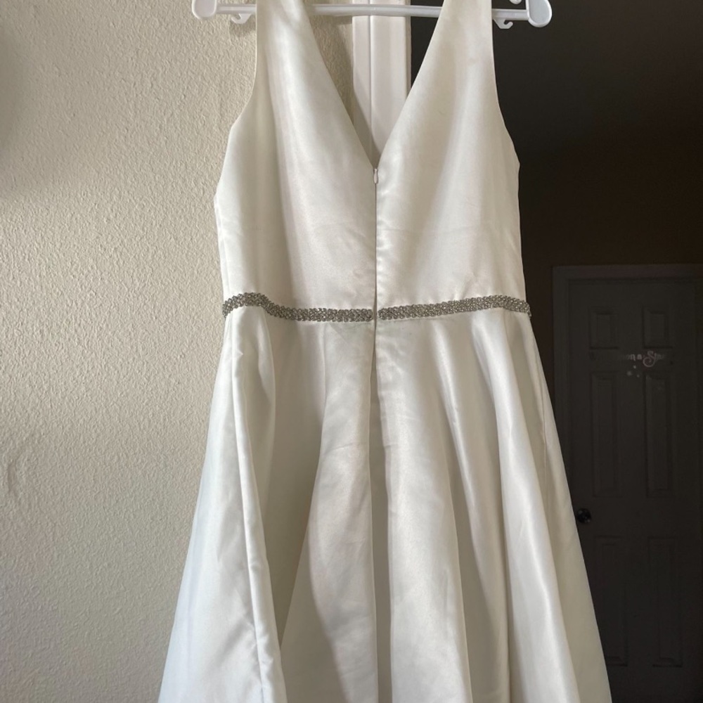 White knee short dress with sparkly belt band